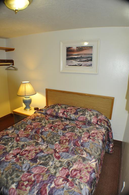 Uptown Inn Port Angeles Bagian luar foto