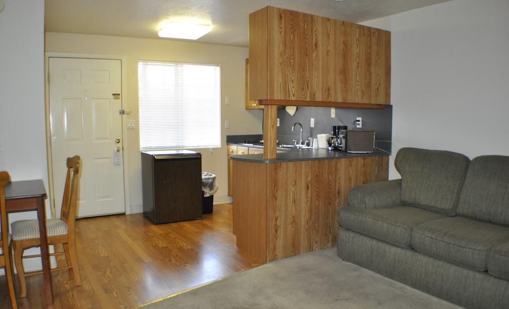 Uptown Inn Port Angeles Bagian luar foto
